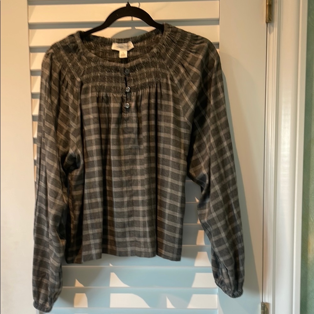 Treasure & Bond Green and Gray Puff Sleeve Blouse